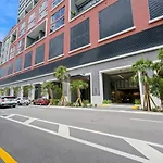 2Br Apartment With Gym And Pools