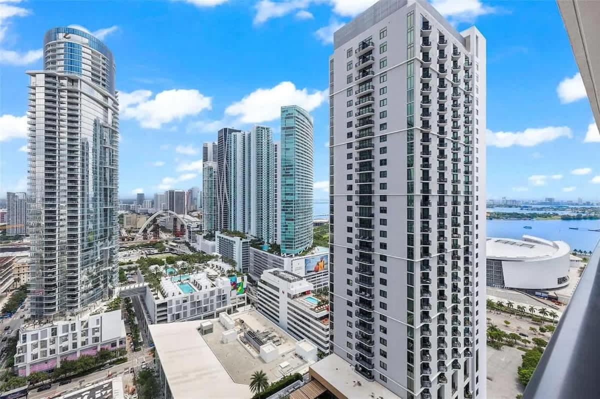 2br With Gym And Pools * Miami