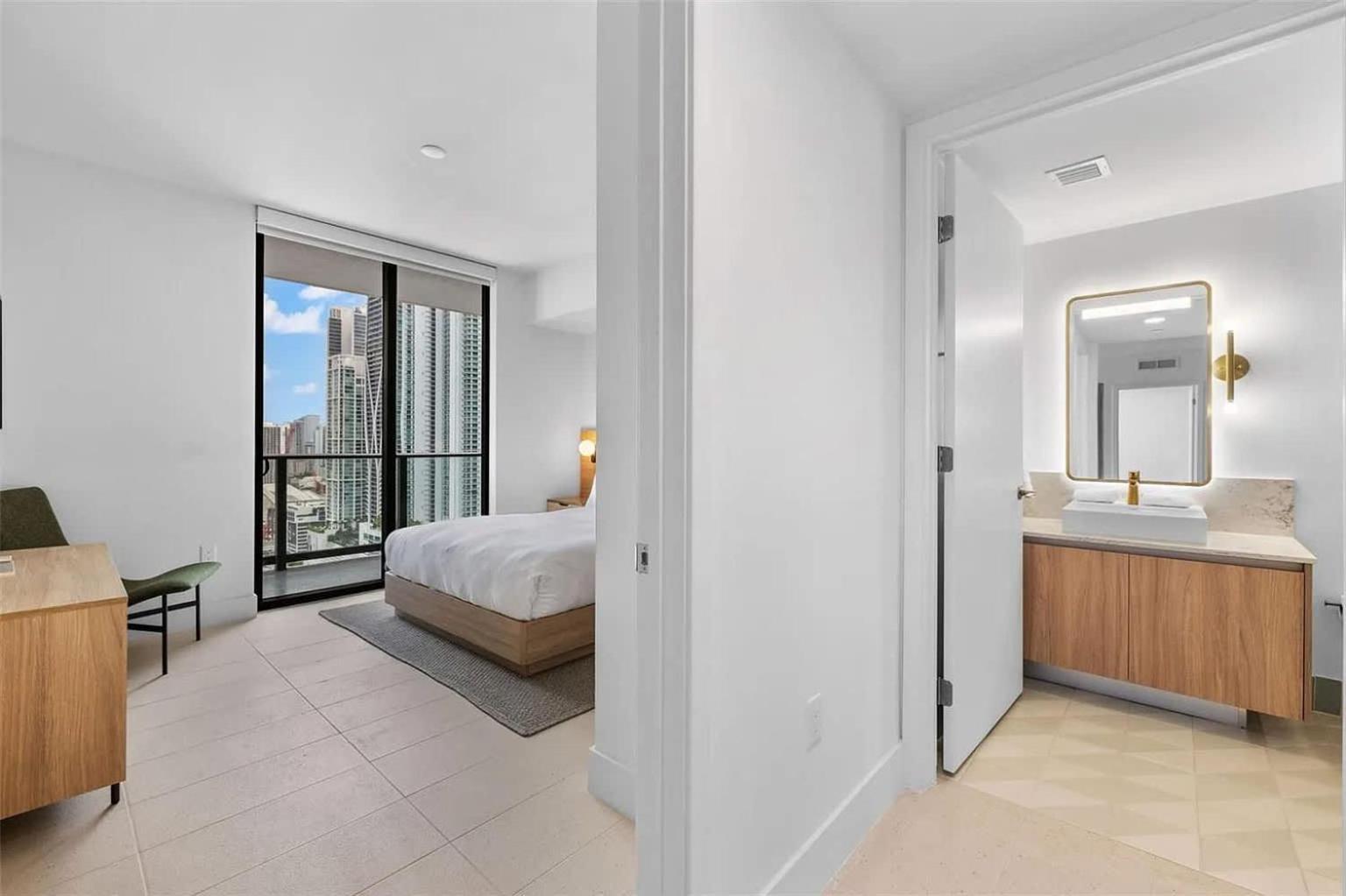 2br With Gym And Pools