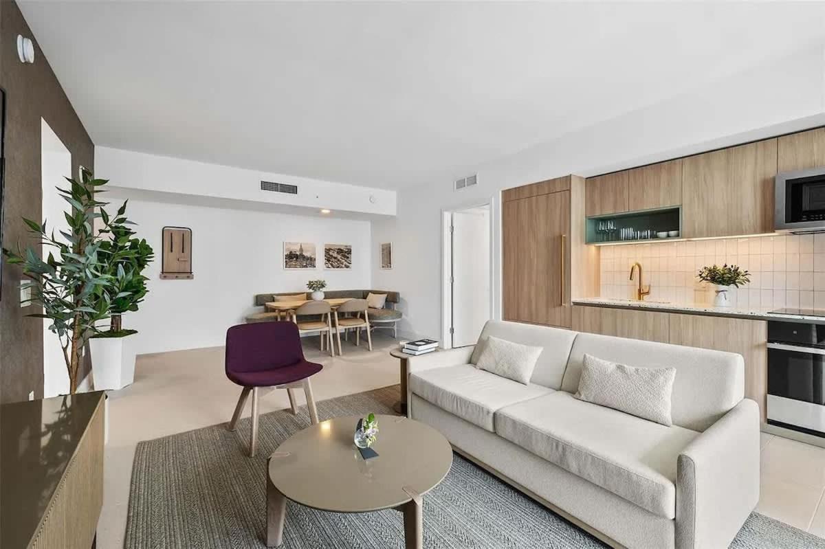 2br With Gym And Pools Miami